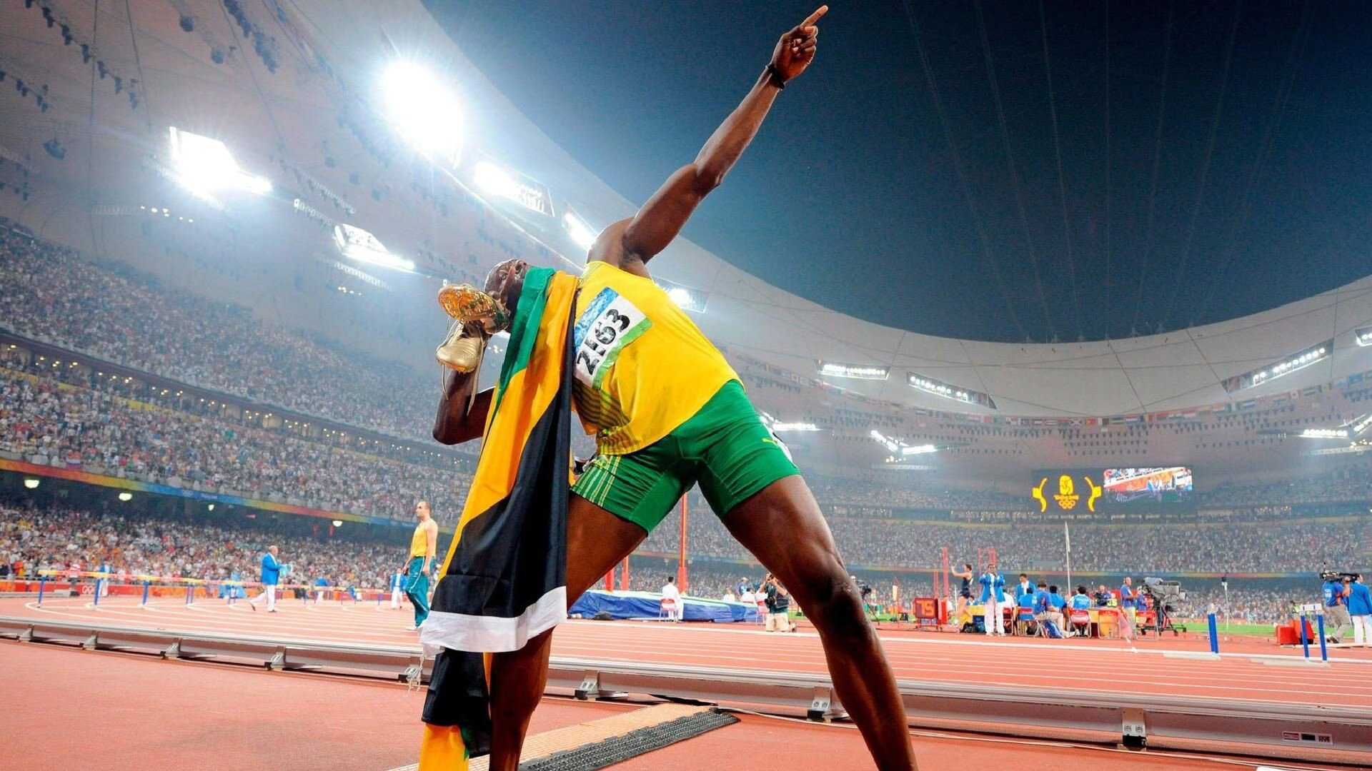 球队荣誉:那些迈向冠军的关键历史瞬间,球队奖项名称大全